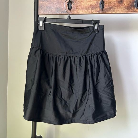 Island Escape Plus Size High-Waist tummy control Swim Skirt in black size 16W - Picture 3 of 5